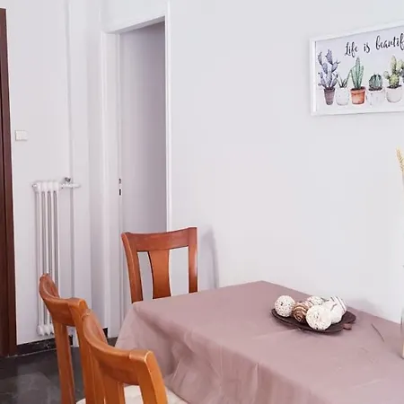 Spacious In The Historical Center Of * Athens